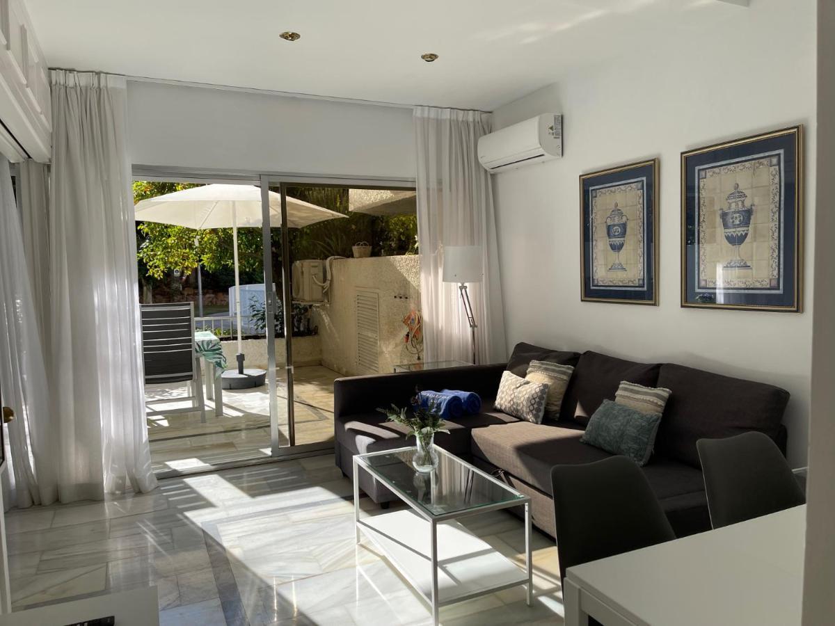 Planta Jardin Con Gran Terraza, Soleado 132 Apartemen